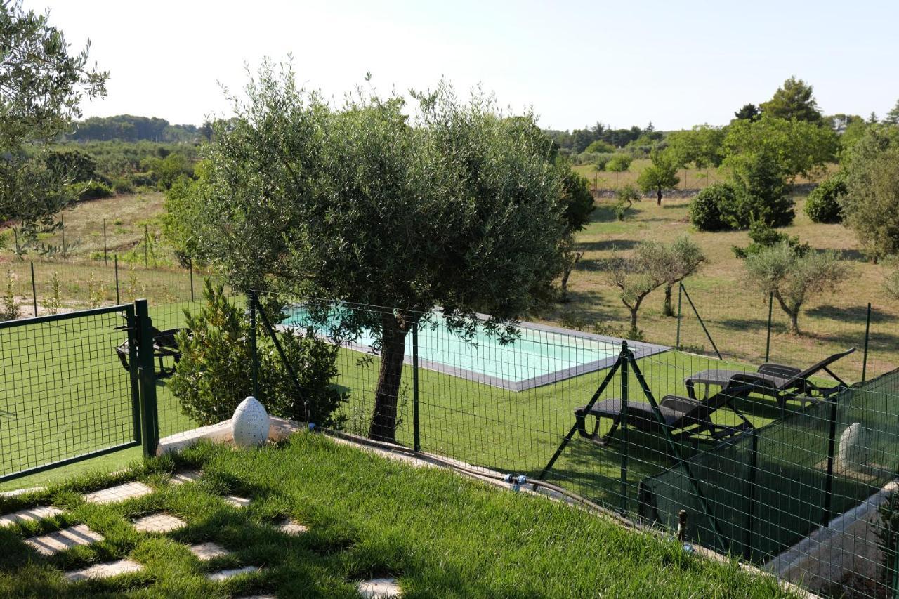 Il Borgo Delle Querce Villa Fichi Piscina Privata Мартина Франка Екстериор снимка