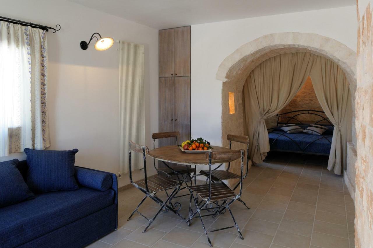 Il Borgo Delle Querce Villa Fichi Piscina Privata Мартина Франка Екстериор снимка