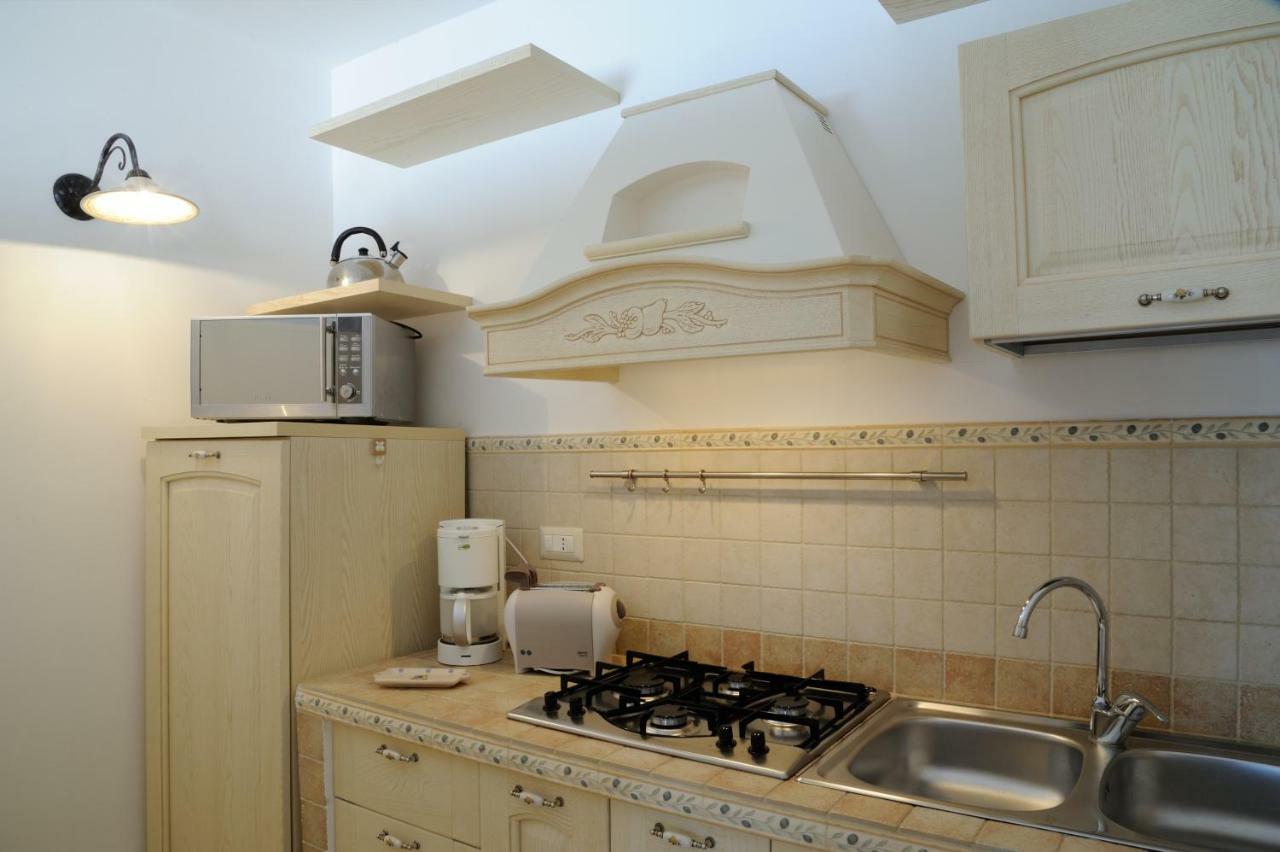 Il Borgo Delle Querce Villa Fichi Piscina Privata Мартина Франка Екстериор снимка