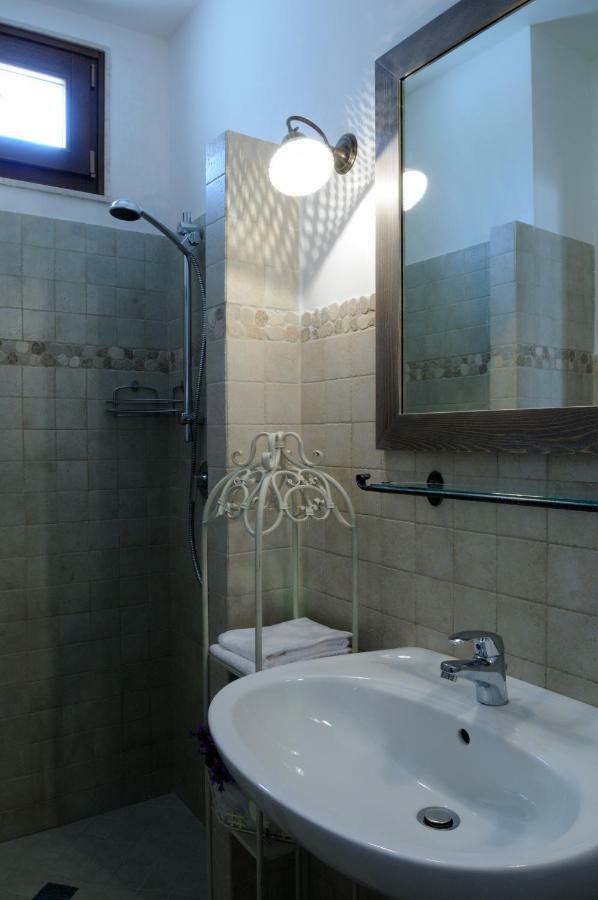 Il Borgo Delle Querce Villa Fichi Piscina Privata Мартина Франка Екстериор снимка